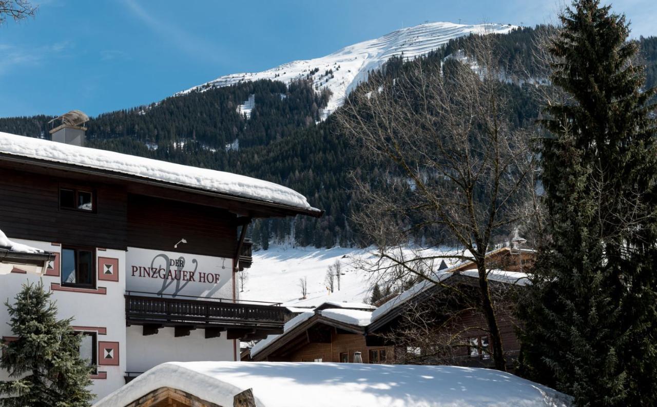 Hotel Pinzgauerhof - Inclusive Evening Dinner Saalbach-Hinterglemm Eksteriør bilde