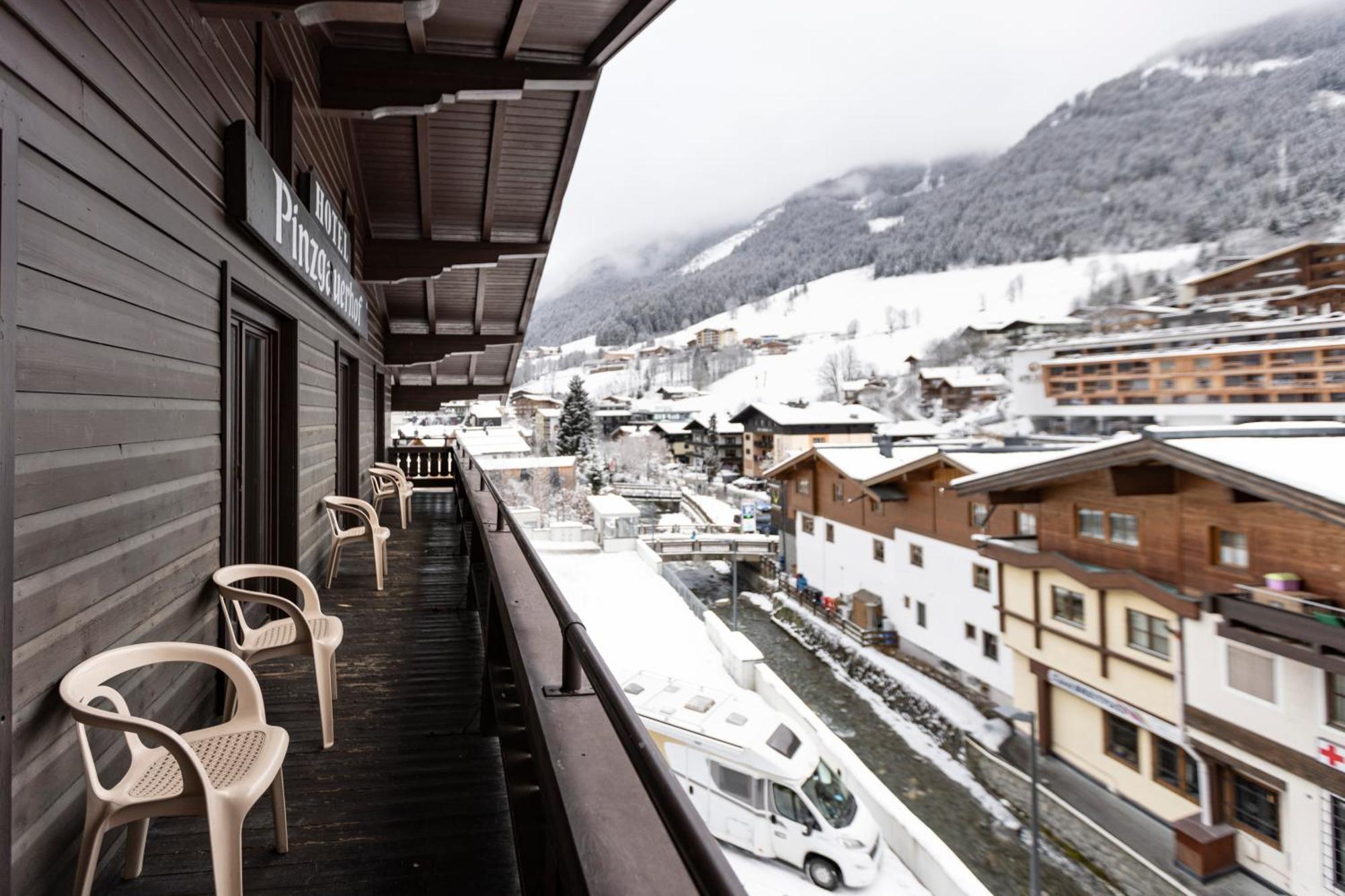 Hotel Pinzgauerhof - Inclusive Evening Dinner Saalbach-Hinterglemm Eksteriør bilde