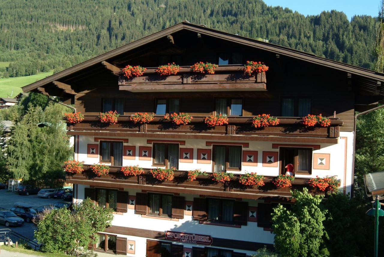 Hotel Pinzgauerhof - Inclusive Evening Dinner Saalbach-Hinterglemm Eksteriør bilde